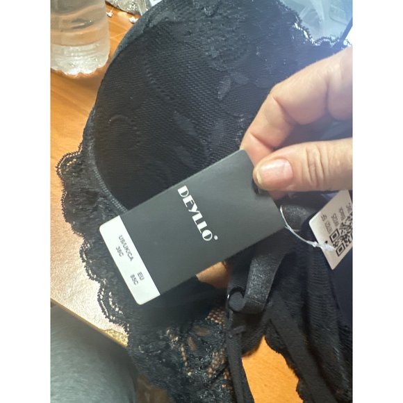 Deyllo Women’s Push Up Lace Bra Comfort Padded Underwire Bra Lift Up Add One Cup - Picture 5 of 5